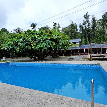 Leisure Homestay - Pool, Boating, Zipline, Home Food, Estate Chikmagalur Exterior photo