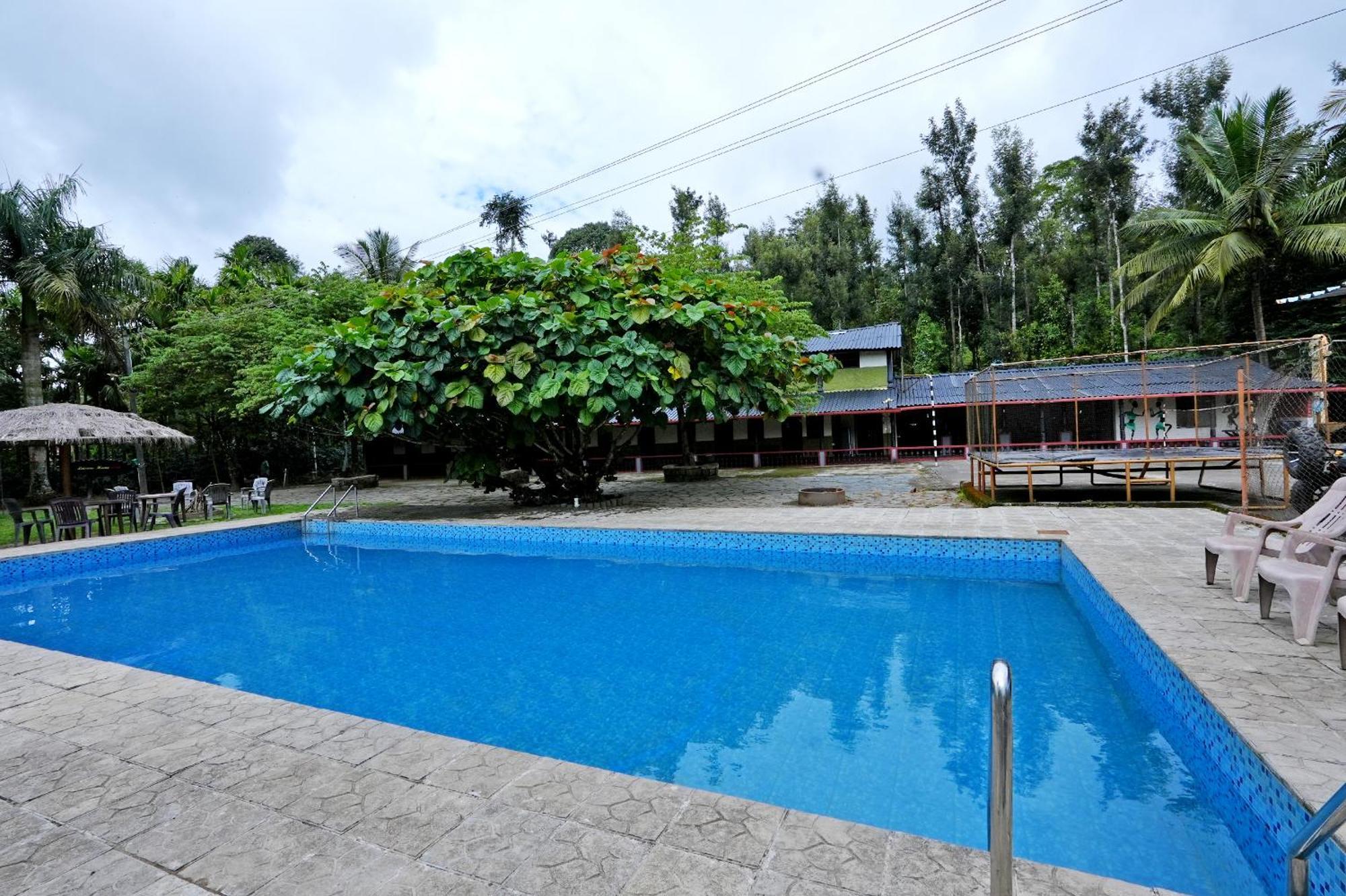 Leisure Homestay - Pool, Boating, Zipline, Home Food, Estate Chikmagalur Exterior photo